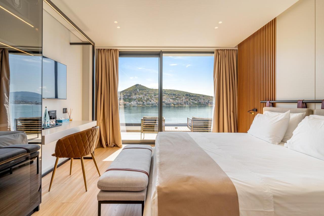 Yacht Premium Hotel Sarandë Exteriör bild