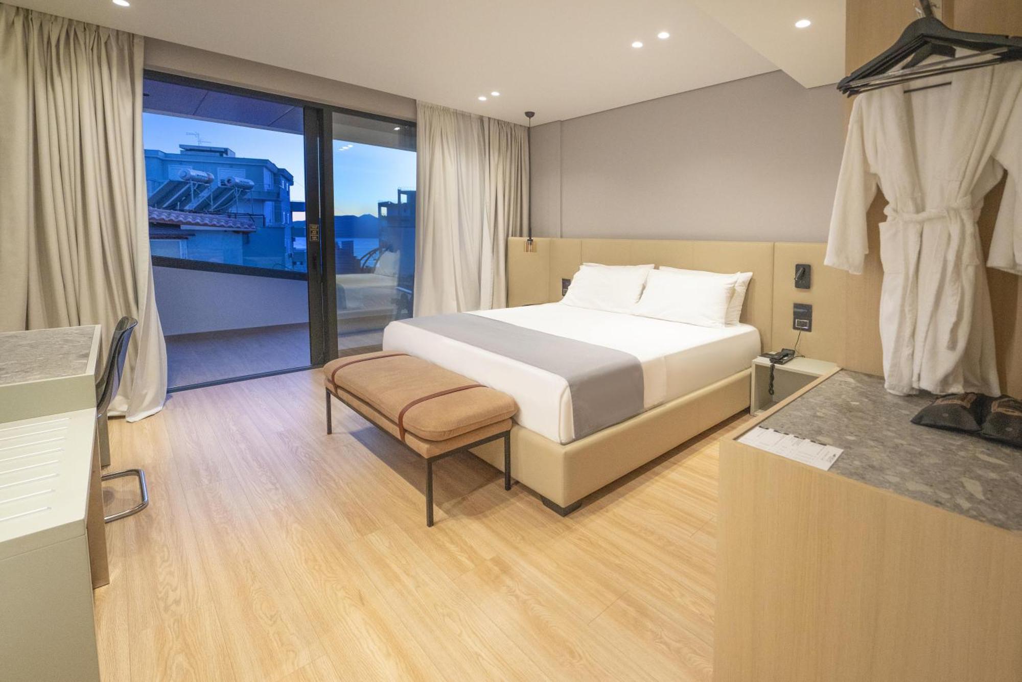 Yacht Premium Hotel Sarandë Exteriör bild