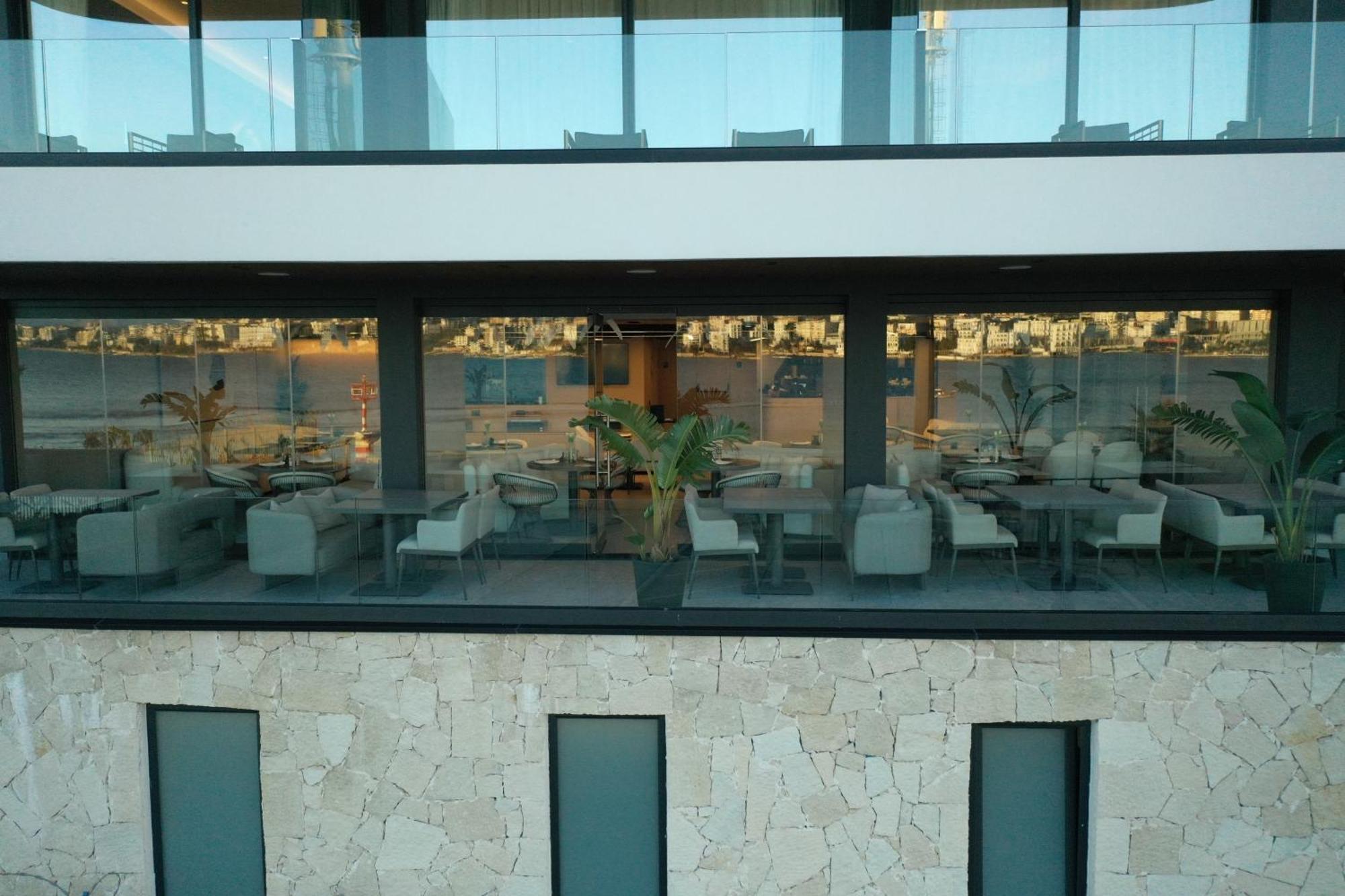 Yacht Premium Hotel Sarandë Exteriör bild